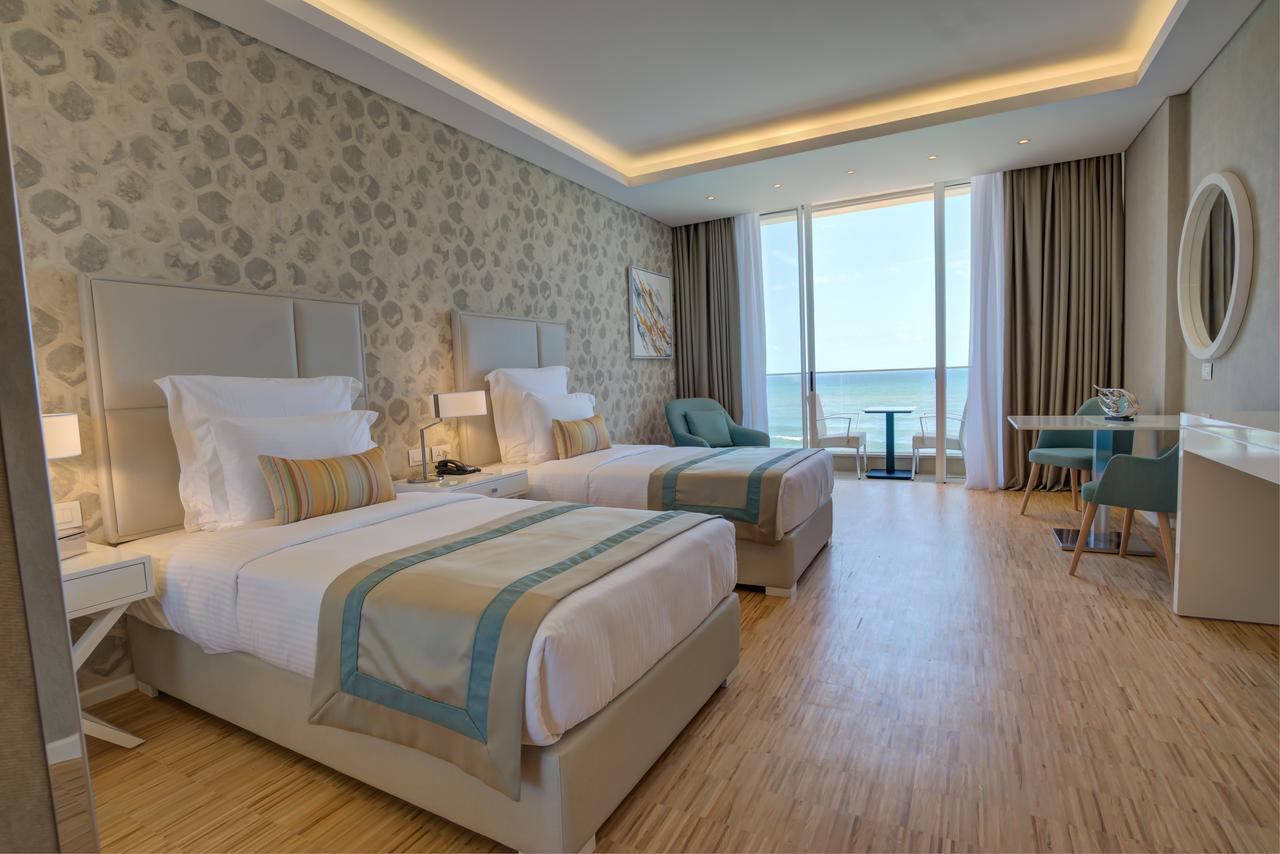 Lancaster Eden Bay Hotel Beirut Exterior photo
